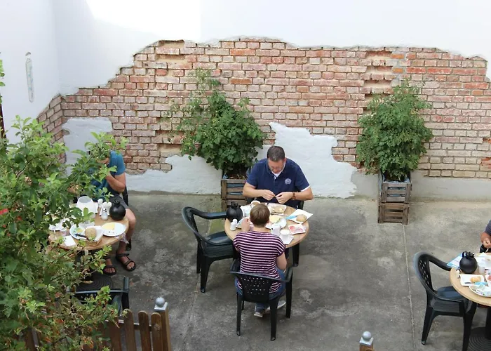 Albena - Garni ホテル